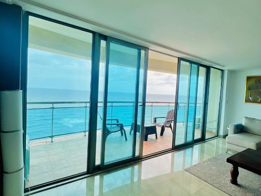 Beach Front Penthouse In Exclusive Tower Санто-Доминго Экстерьер фото