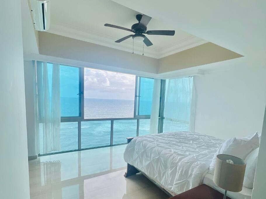 Beach Front Penthouse In Exclusive Tower Санто-Доминго Экстерьер фото